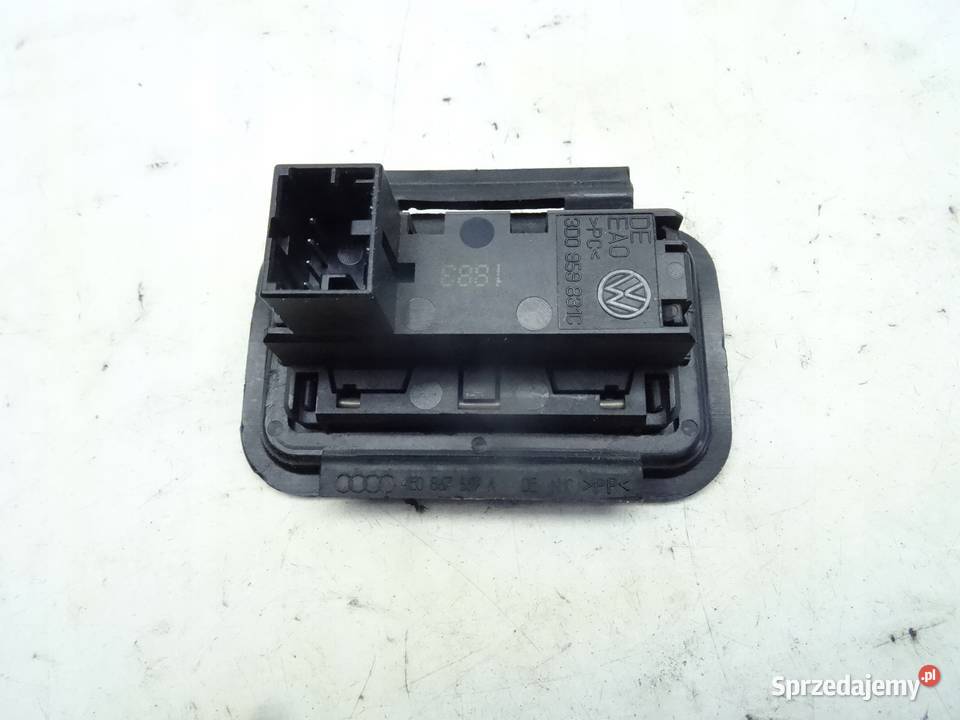 4E0867559A AUDI A8 D3 WLACZNIK OTWIERANIA KLAPY Przemęt