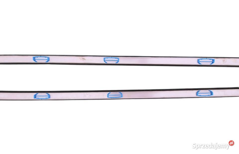 KMPL LISTWA DACHOWA LEWA PRAWA MERCEDES W204 osobowe świętokrzyskie sprzedam