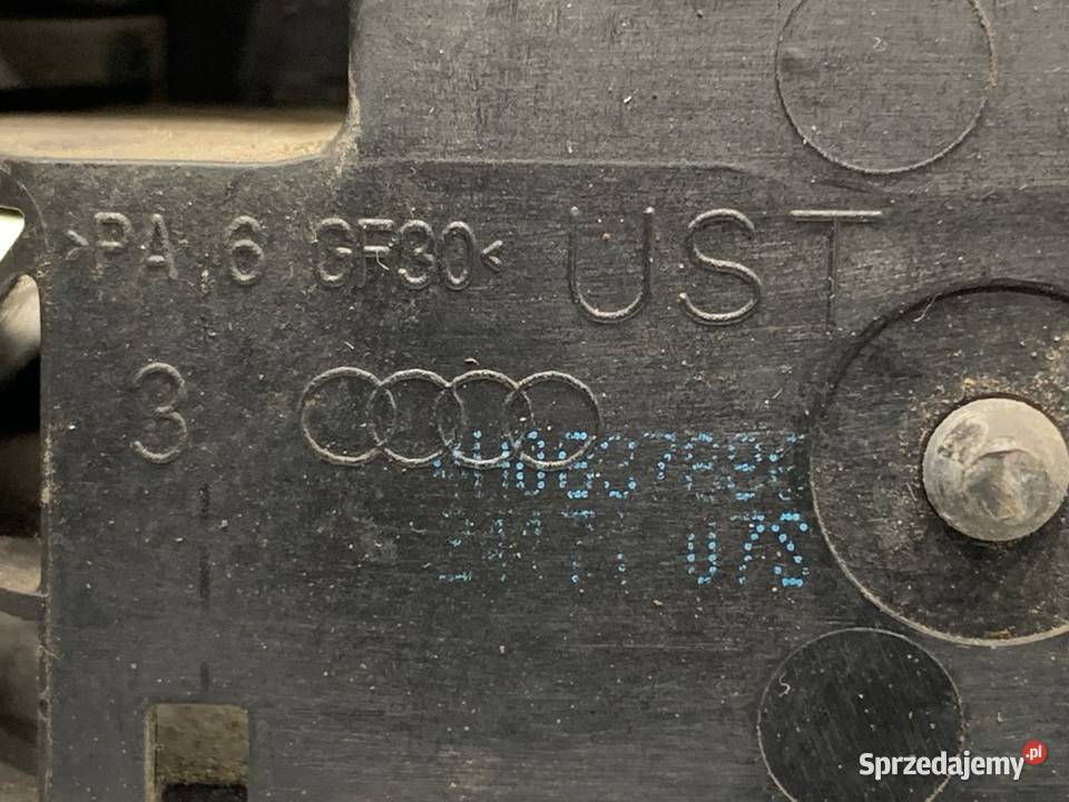 KLAMKA ZEWNĘTRZNA PRAWY TYŁ AUDI A8 D4 Klamki