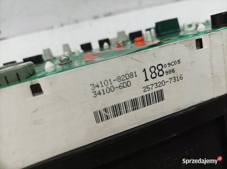 LICZNIK 3410182D81 2573207316 20 D 108 Suzuki Liczniki i zegary świętokrzyskie