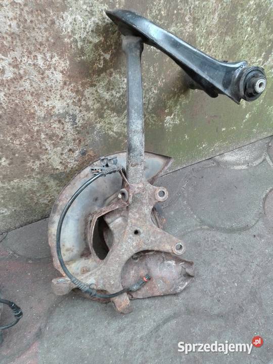 Mercedes W202 Cklasa zwrotnica przód lewa prawa sprzedam