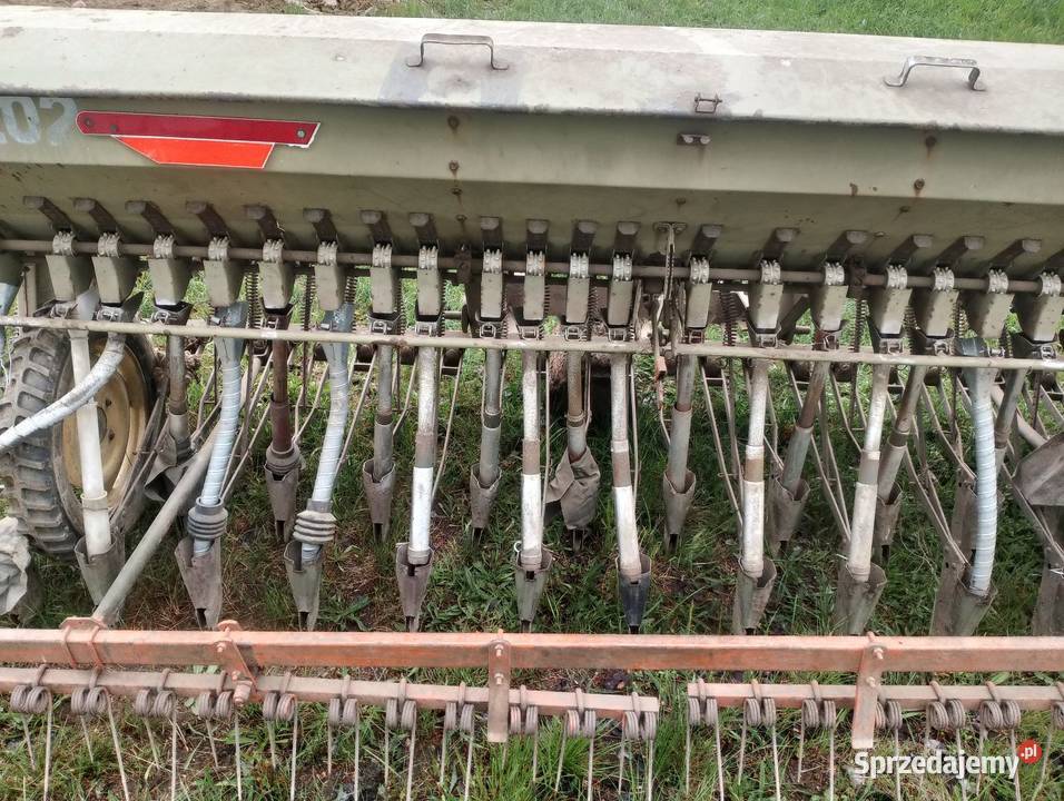 Siewnik 3m nieuszkodzony Sierakowice sprzedam