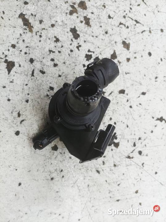 POMPA WODY OBIEGU 1K0965561F 14 TSI VW Rok produkcji 2012