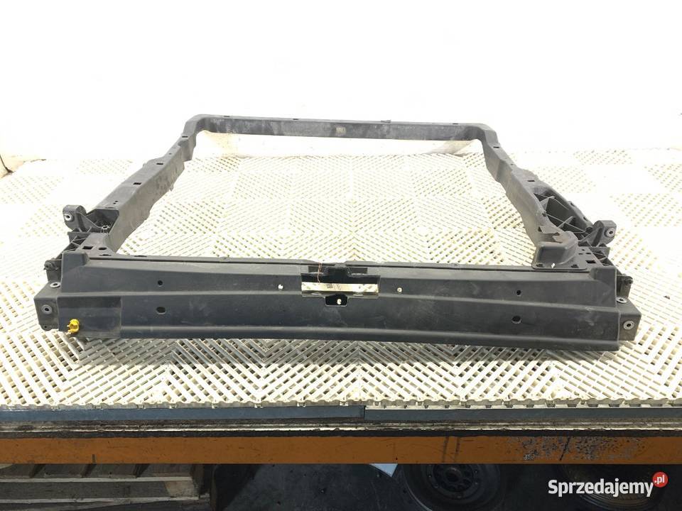 PAS PRZEDNI VW CRAFTER II 20 177 Hatchback