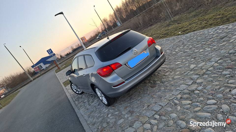 Opel Astra J Sports Tourer Astra Biała Podlaska sprzedam