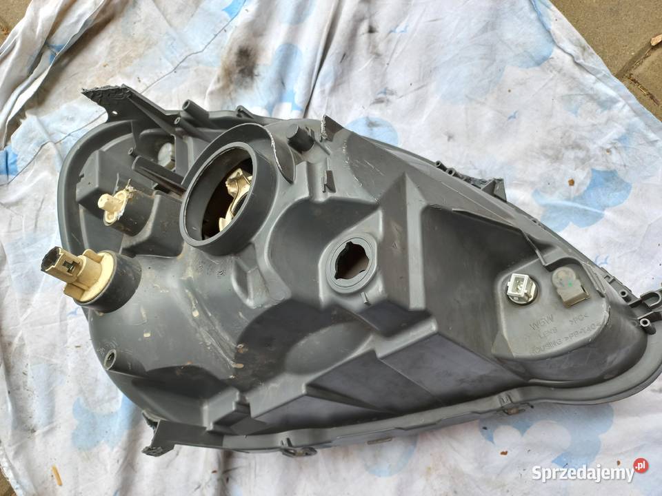 Toyota Yaris 1I Reflektor Lampa Przód Lewa lewe Białystok