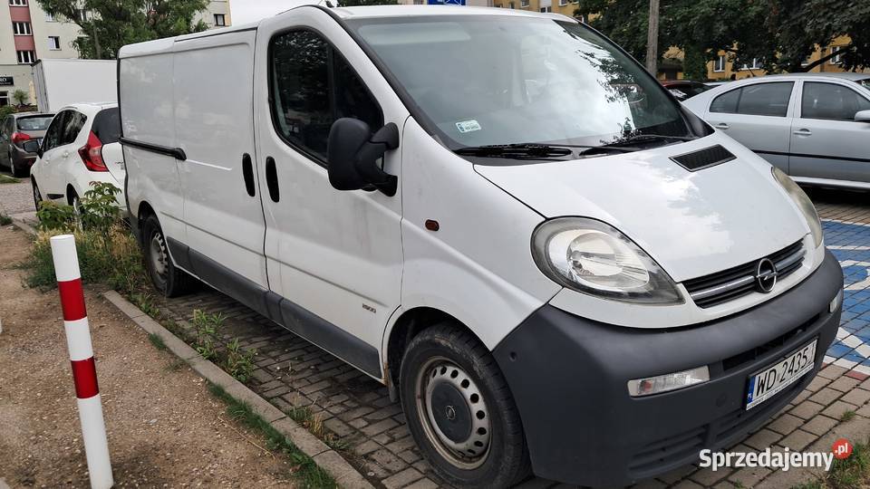 Vivaro CDTI 19 Rok produkcji 2004 Warszawa