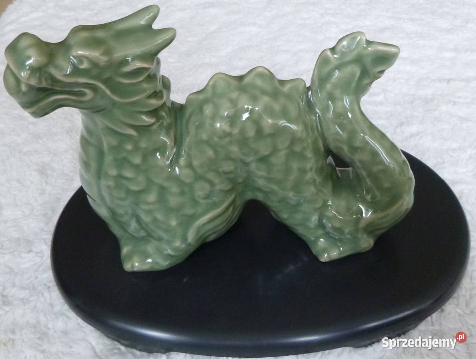 Ceramiczny smok na podstawce Warszawa