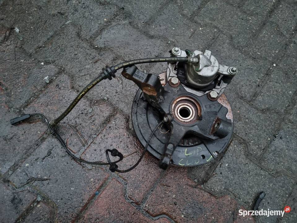 PIASTA ZWROTNICA ZACISK LEWY PRZÓD RENAULT CLIO osobowe