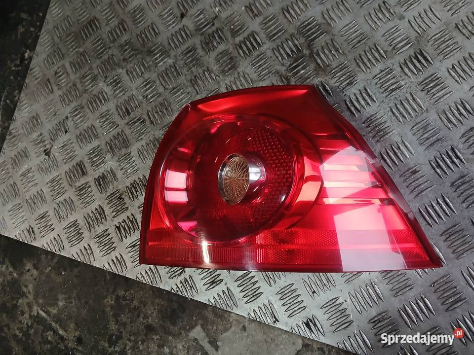 Lampa prawa tył tylne Volkswagen Golf V 5 EU Radłów