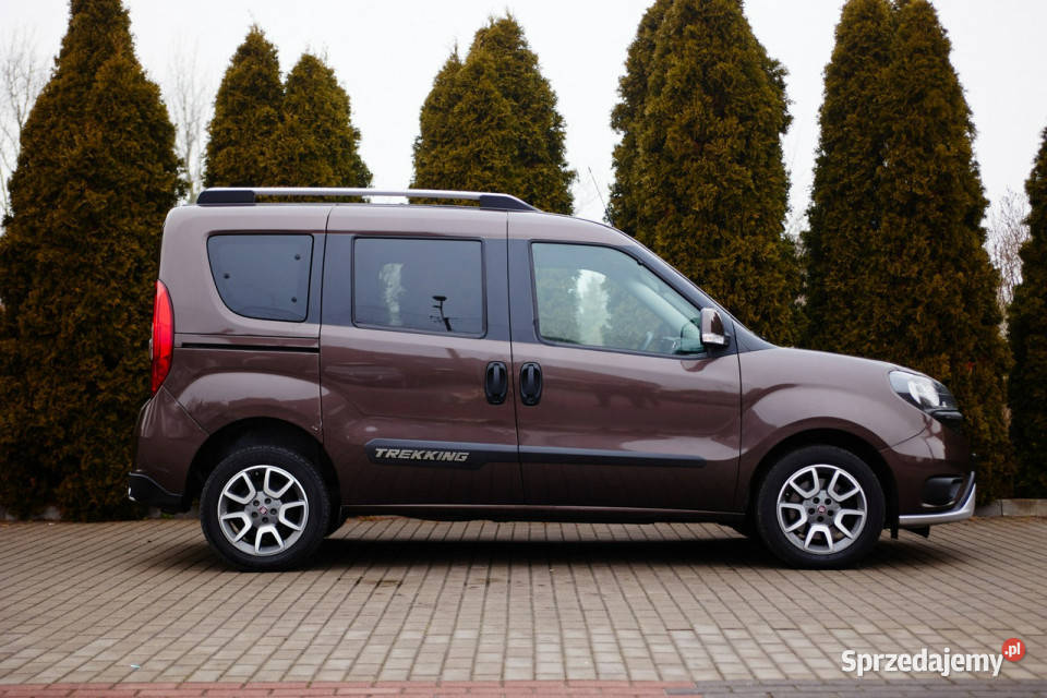 Fiat Doblo II 2009 światła przeciwmgielne mazowieckie Rzekuń