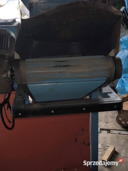 Kruszarka rębak młyn do rur gilzy pcv zlepy osb małopolskie Trzebinia