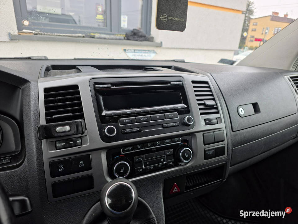 Volkswagen Caravelle Volkswagen Caravelle 9 Zarejestrowany w Polsce Motoryzacja Chełm Śląski