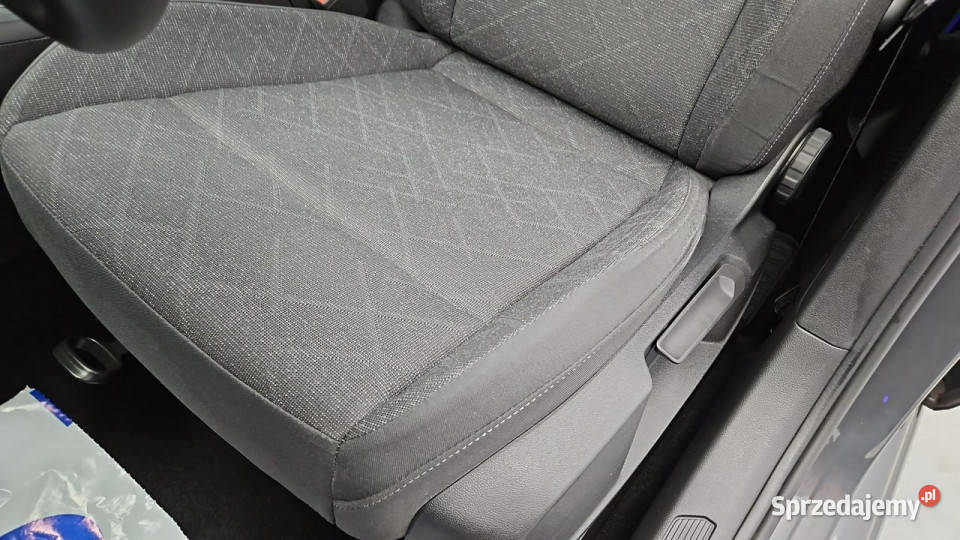 Volkswagen Golf VIII 20 TDI Life Z Polskiego światła do jazdy dziennej Warszawa sprzedam