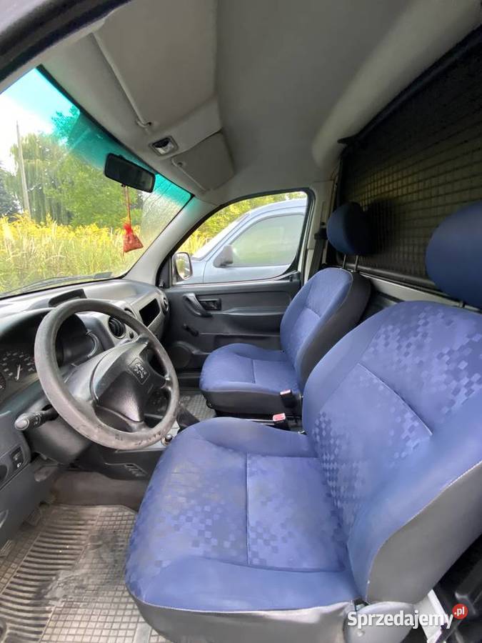 Peugeot Partner 16 HDI Klimatyzacja Nowe opony Samochody dostawcze Gliwice sprzedam