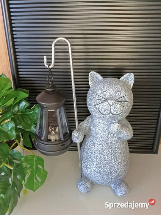 Lampka solarna do ogrodu LED kot z latarnią Trzcianka
