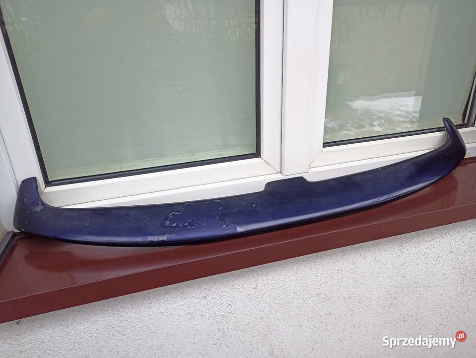 Chrysler Voyager III 3 lotka spoiler na klapę