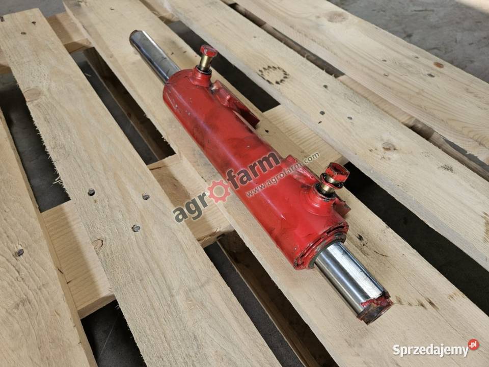 Siłownik skrętu McCormick F70 F80 Byków