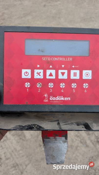 Siewnik do kukurydzy ozdoken 6 rzędów na talerzu Maszyny rolnicze Łowicz