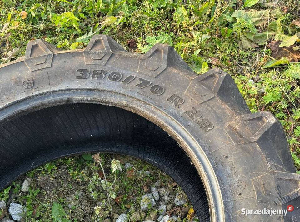 Opony rolnicze 2 Trelleborg TM700 38070 R28 Świecie