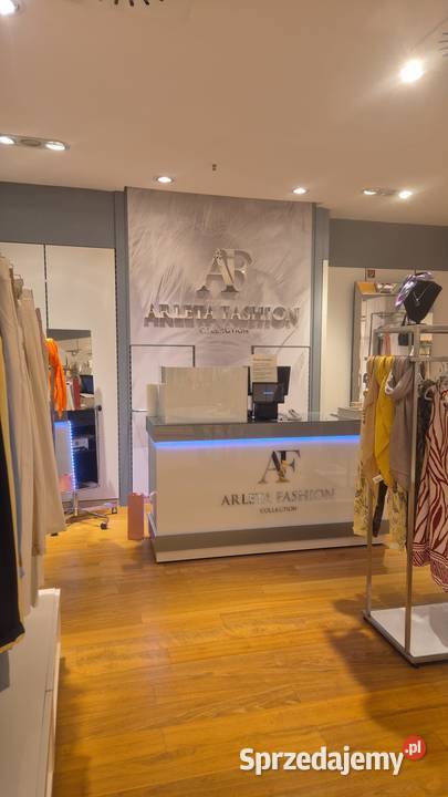 Wyposażenie sklepu Dotacje regały wieszaki lady Sklep Warszawa