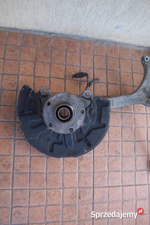 PIASTA ZWROTNICA WAHACZ PRAWY PRZÓD AUDI A4 B6 wielkopolskie