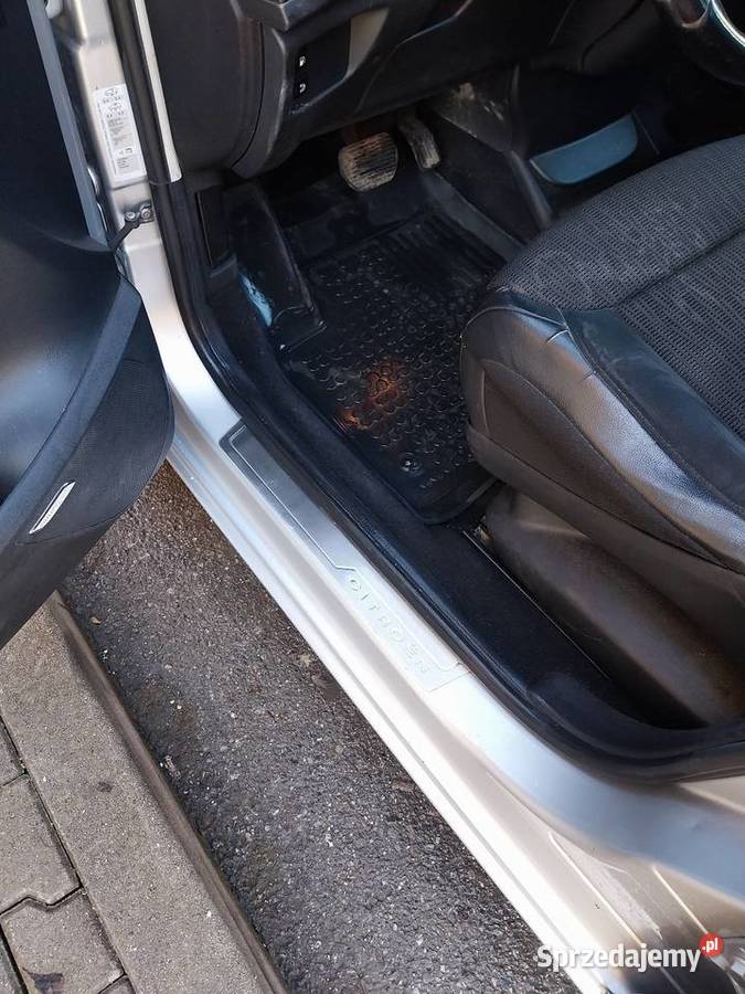 Sprzedam rodzinny samochód reflektory ksenonowe Sucha Beskidzka
