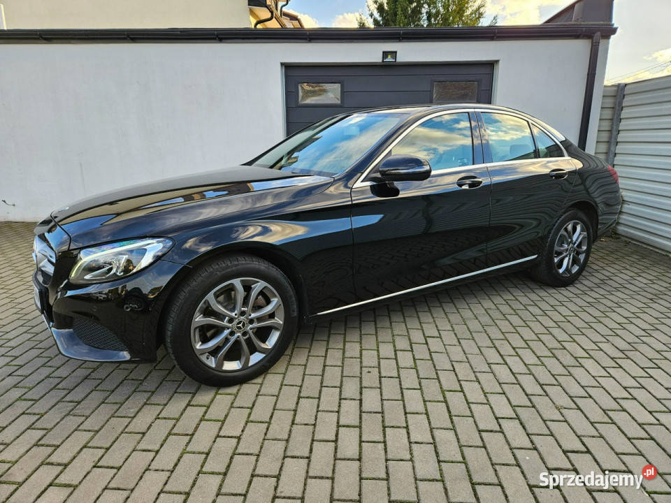 Mercedes C 180 156 benzyna AUTOMAT polski salon centralny zamek Gdynia sprzedam