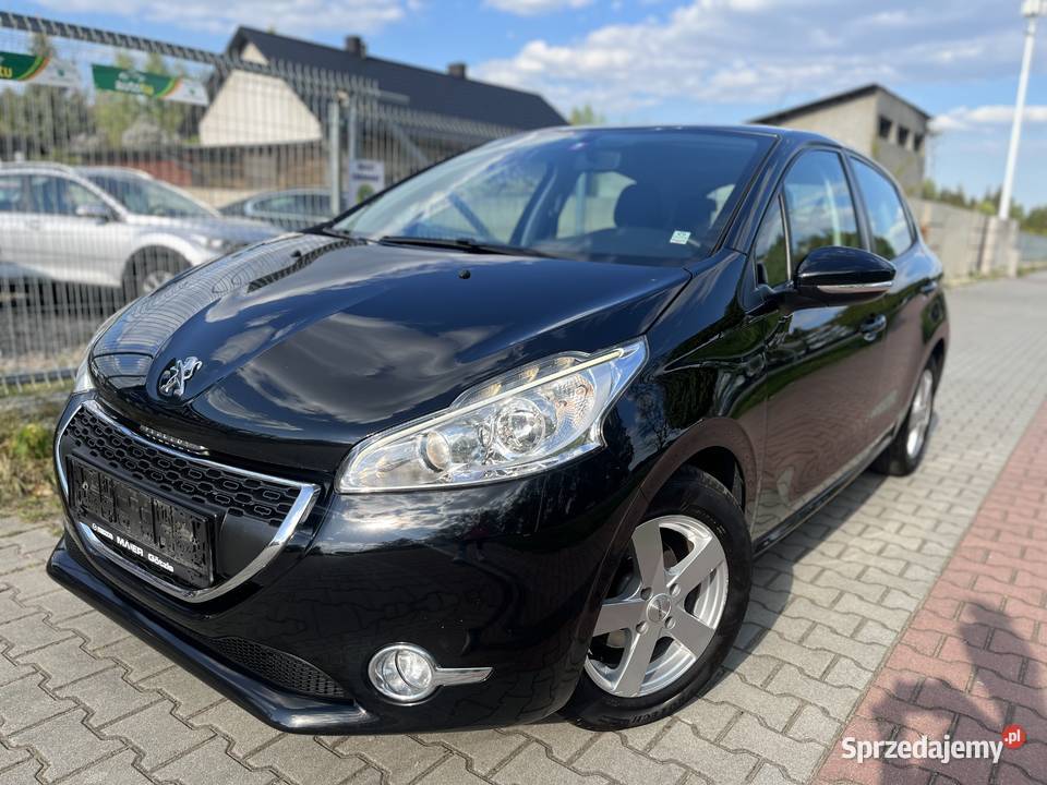 PEUGEOT 208 14 Benzyna 2012 Ostrowiec Świętokrzyski
