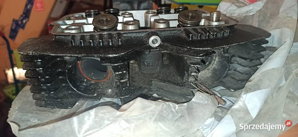 Głowica z klawiaturą i wałkiem Honda CB450S śląskie Gliwice