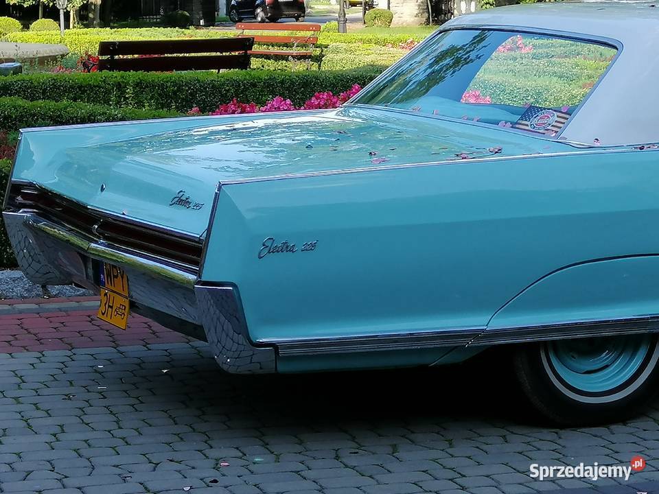 Auto do ślubu limuzyna Buick Electra 225 1966 Przysucha