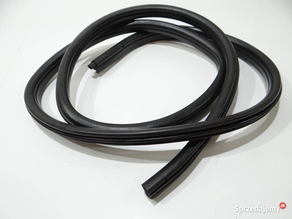 USZCZELKA DRZWI LEWY TYŁ BMW X1 E84 lubelskie Strzyżewice