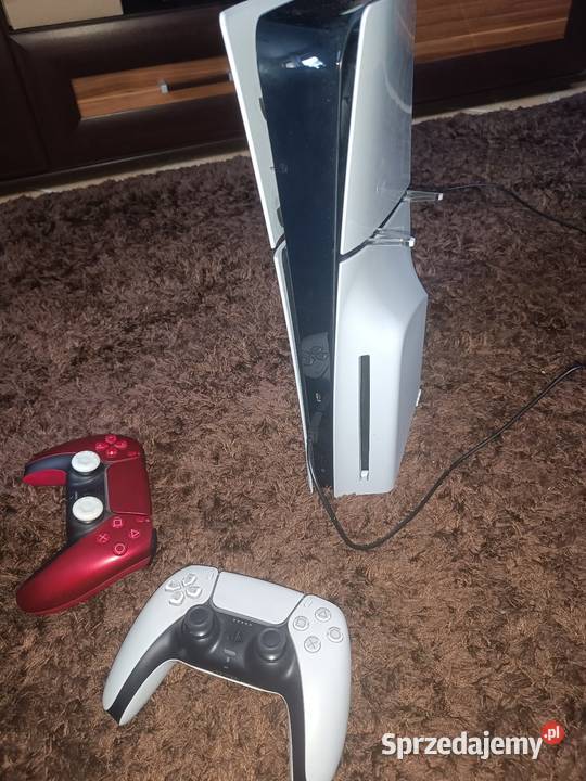 PlayStation 5 z napędem 18 gier 2 pady pokrowiec wielkopolskie