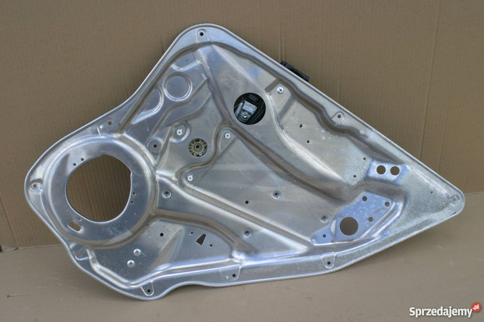 MERCEDES W204 CKLASA MECHANIZM SZYBY WNĘTRZE Bieleń sprzedam