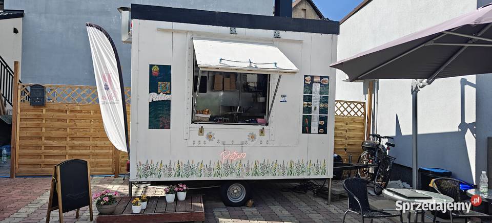 Przyczepa foodtruckowa z pełnym wyposażeniem gastronomiczne Motoryzacja Stepnica sprzedam