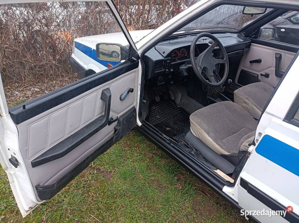 Polonez karetka pogotowia Pruszków