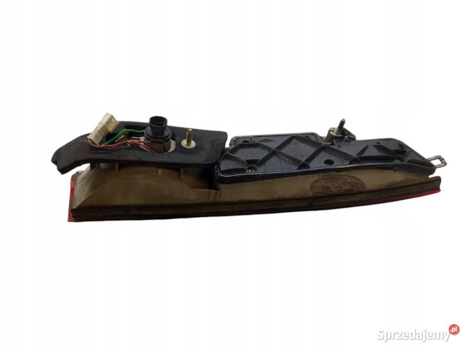 LAMPA TYŁ W KLAPĘ LEWA Bmw Seria 7 IV 20012008 Rok produkcji 2002 świętokrzyskie