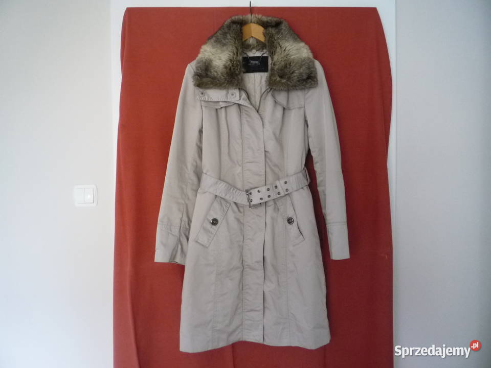 Reserved 3638 Beżowy płaszcz przejściowy lekko Wiosenna/Jesienna