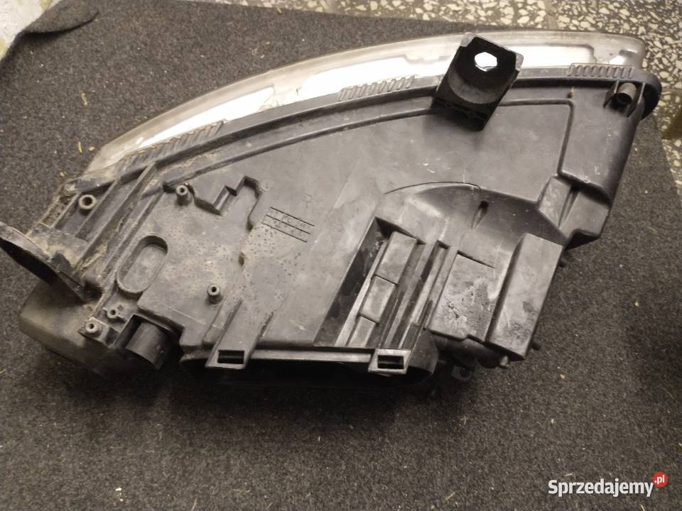 Reflektor prawy Audi A6 C6 przedlift 20042008 Oświetlenie Nowy Sącz