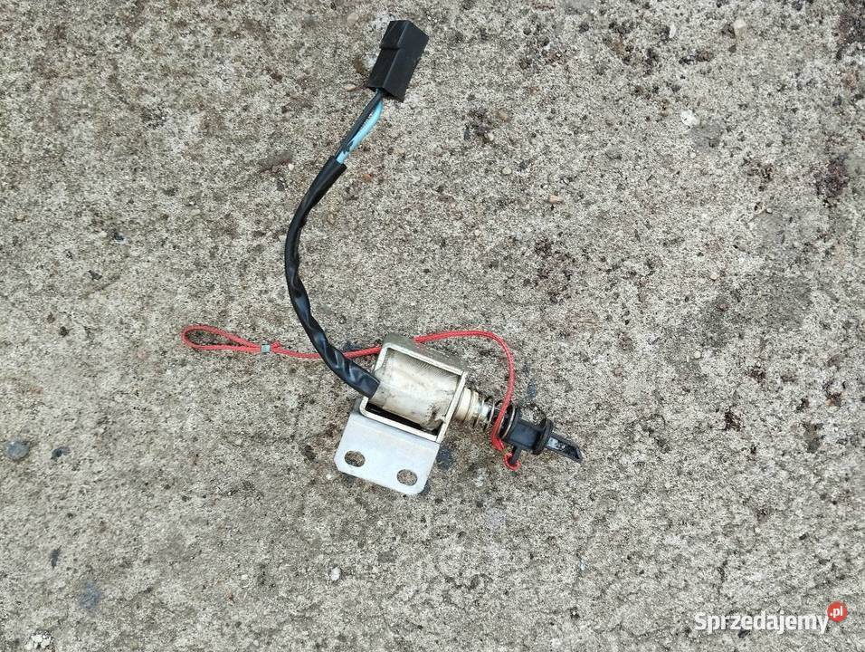 Rygiel klapki wlewu paliwa alfa164 wielkopolskie Poznań sprzedam