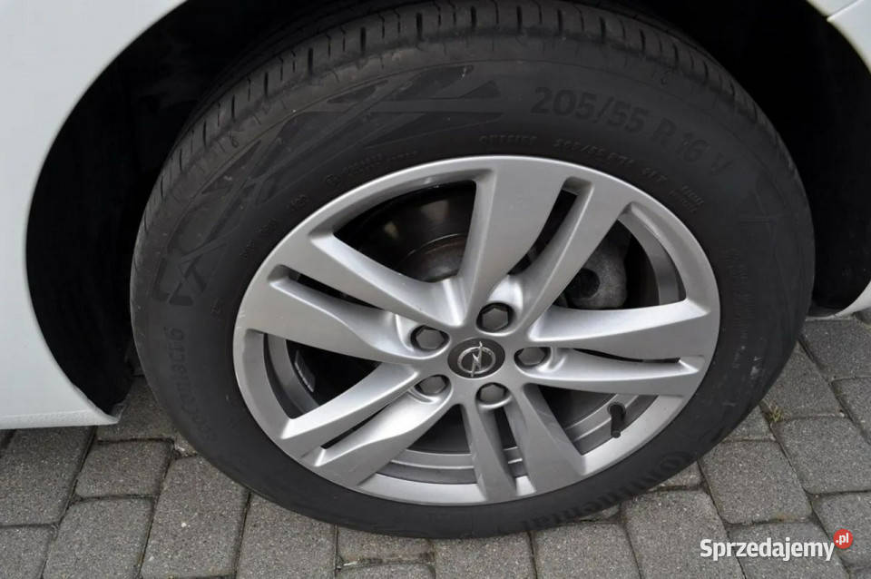 Opel Astra OPEL ASTRA 14 T 145 Automat 59 Warszawa