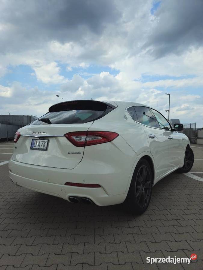 Maserati Levante 30 BiTurbo Q4 2019 350 350KM dolnośląskie Jelenia Góra