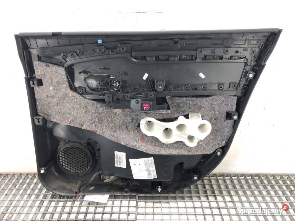 BOCZEK DRZWI LEWY PRZÓD RENAULT SCENIC III osobowe