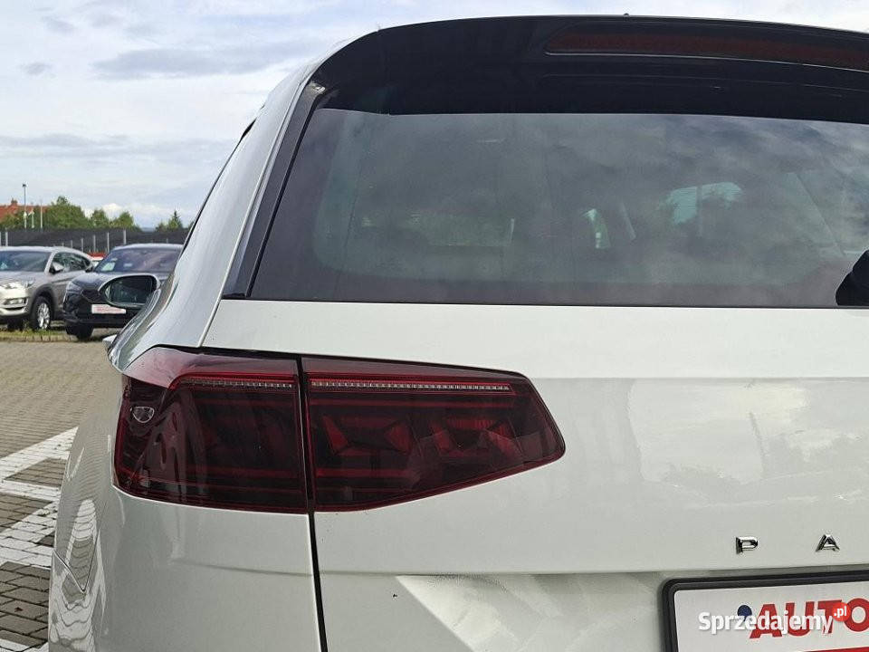 Volkswagen Passat 2020r FV23 ASO Alcantara automatyczna Kraków