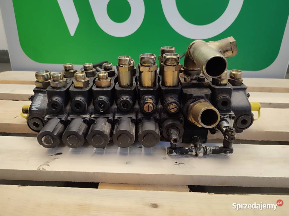 Rozdzielacz hydrauliczny 220230 220330 Manitou Części maszyn i innych pojazdów