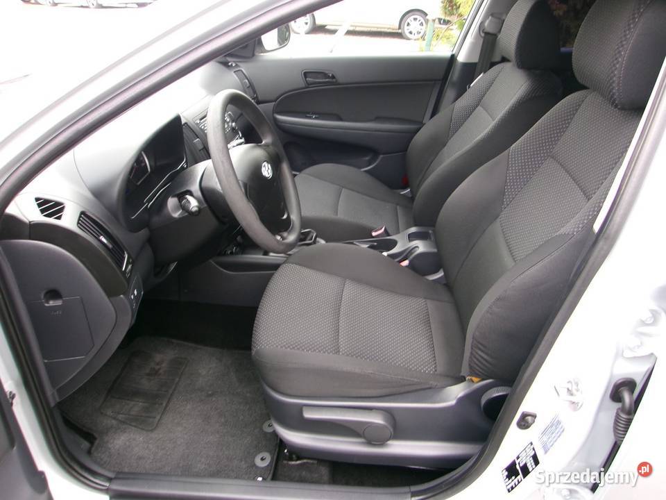 Hyundai i 30 14 benzyna Sprowadzony i30 Dolna Grupa