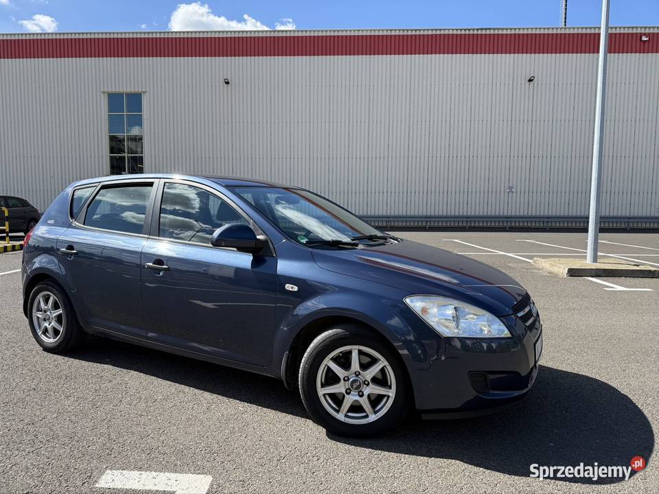 Kia Ceed 14 Benzyna 110 Niski przebieg 108k Warszawa