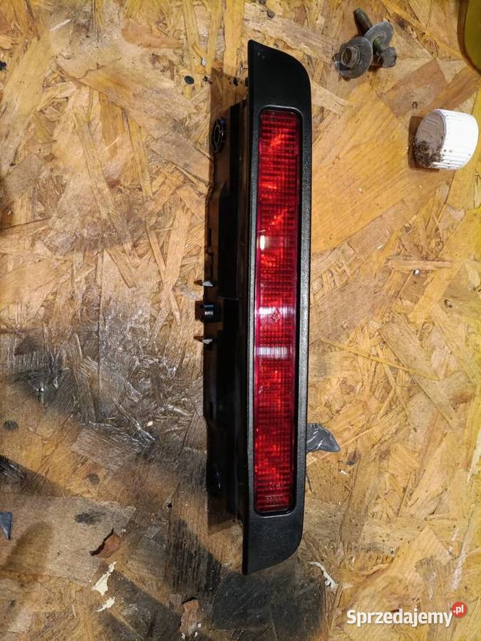 Honda Civic VII EU8 16 D16V1 Trzecie Światło sprzedam