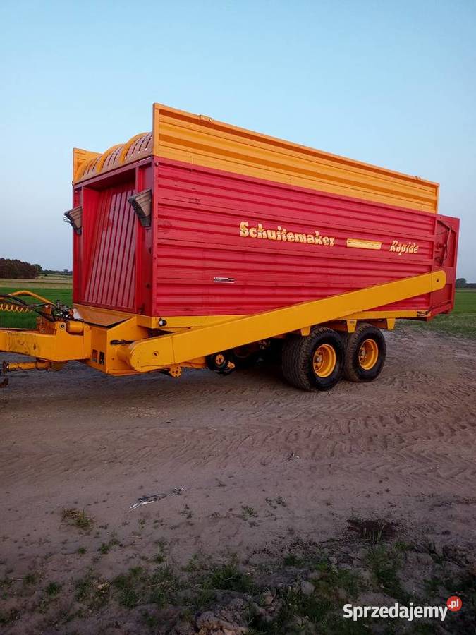 Przyczepa samozbierająca schuitemaker Rapid 100 Przyczepy rolnicze Goszczędza