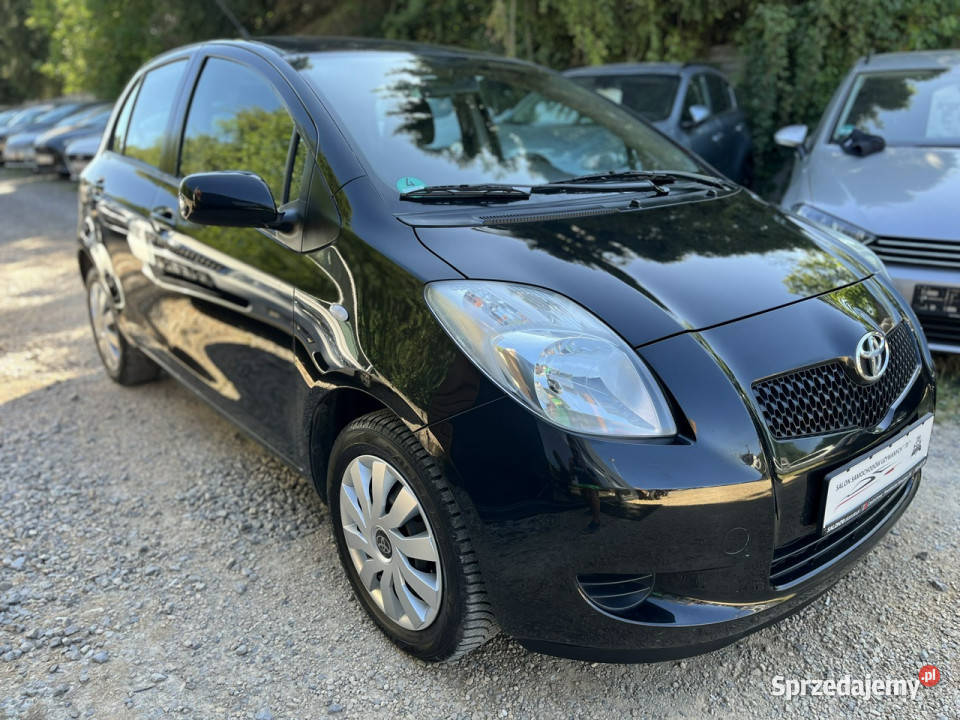 Toyota Yaris 10 1WŁ Klima El szyby BEZ KOROZJI bluetooth Częstochowa